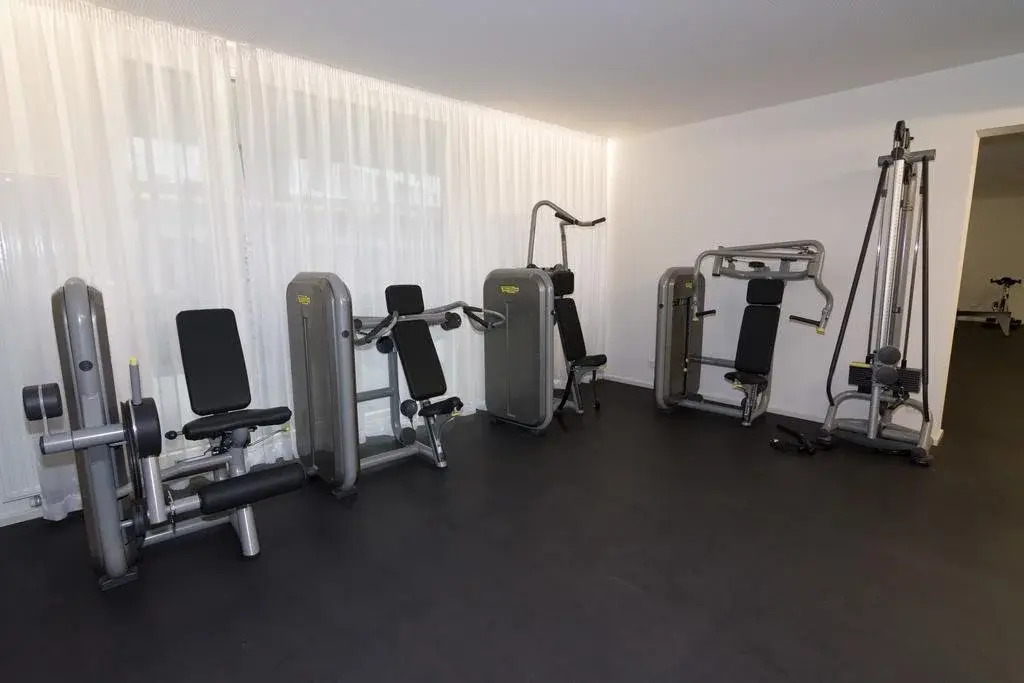 Apartment with parking on premise