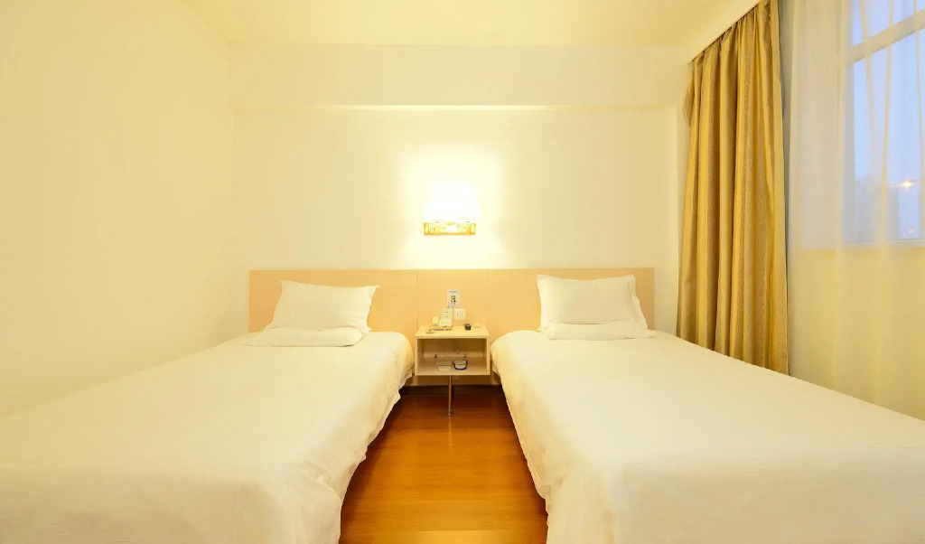 Hanting Hotel Shanghai Lujiazui Zhangyang Road