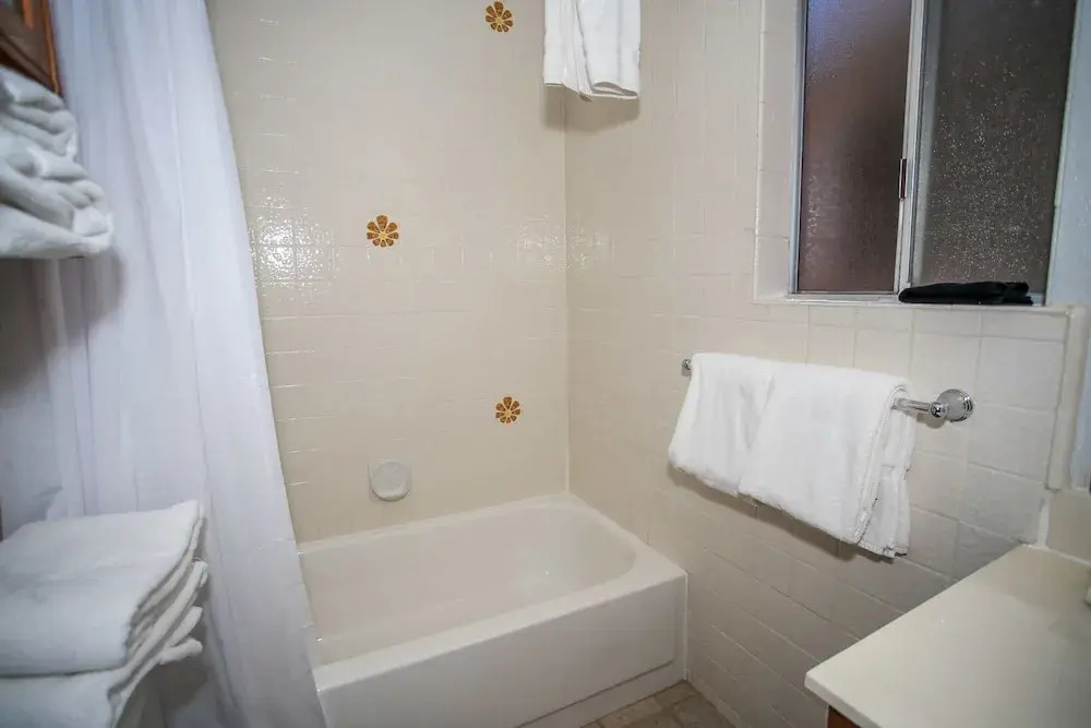Moonridge Mile 2 Bedrooms 1 Bathroom Home