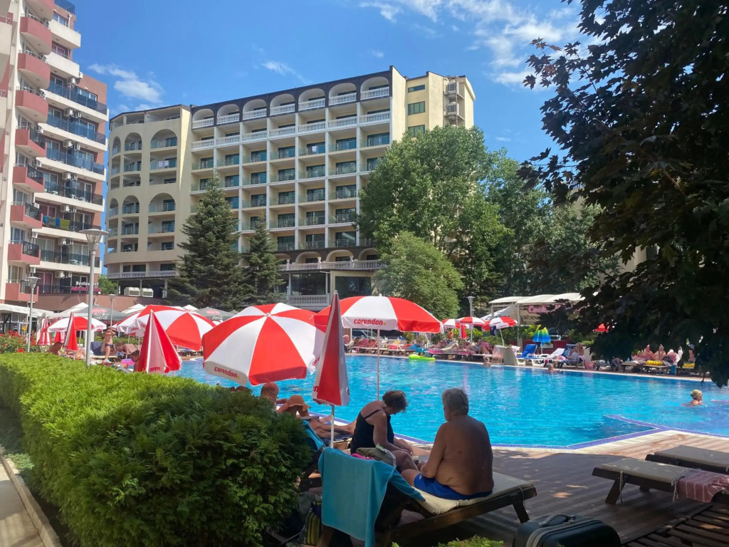 One Bedroom Apartment Admiral Plaza C 45