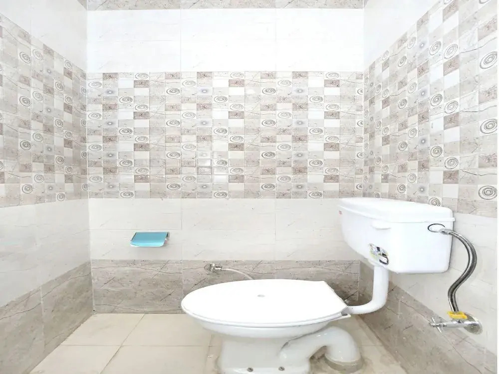 OYO 11369 Hotel Noor Plaza
