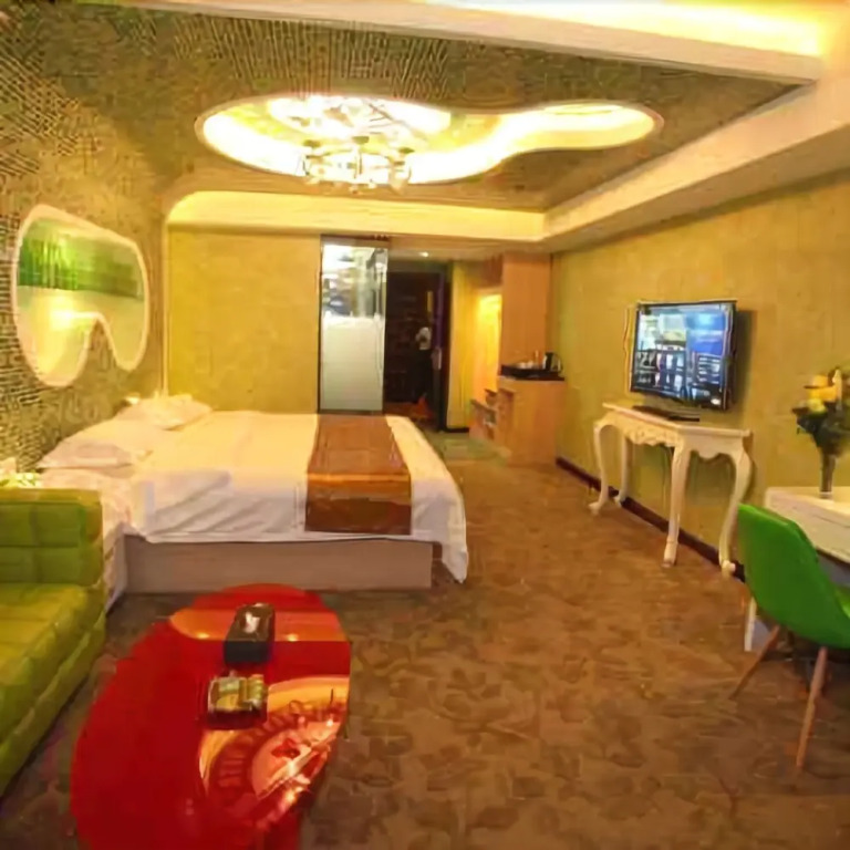 Youth Sunshine Hotel