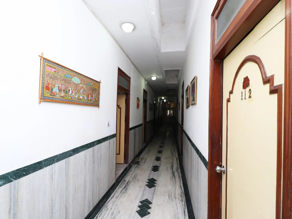 OYO 29051 Hotel Solitaire & Restaurant