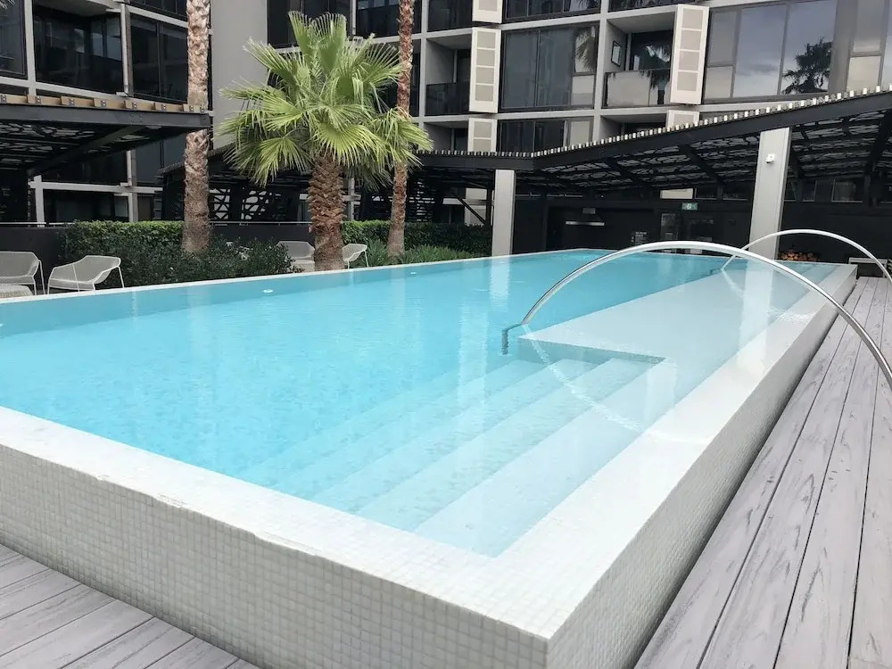 Spacious Cosy Bedroom Suite + Large Balcony