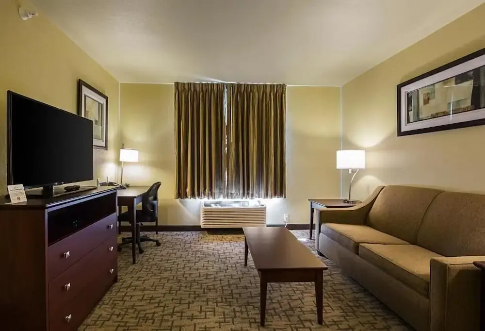 Cobblestone Inn & Suites - Altamont