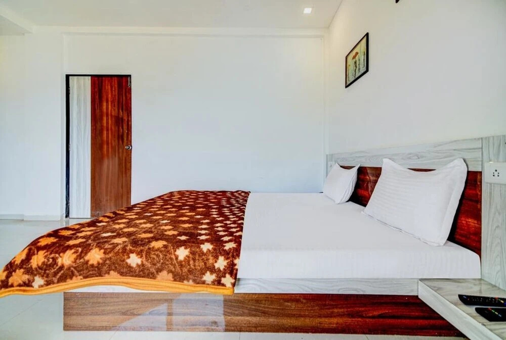 Aditya Hill View Inn