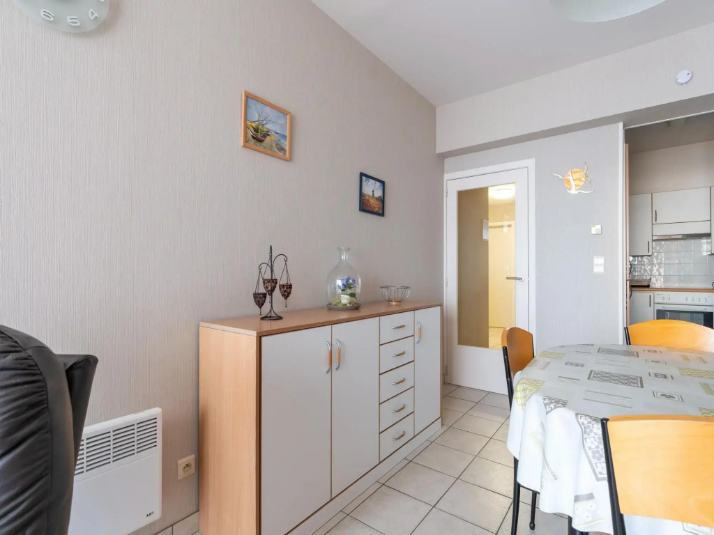 Snug apartment in Blankenberge with sea-views