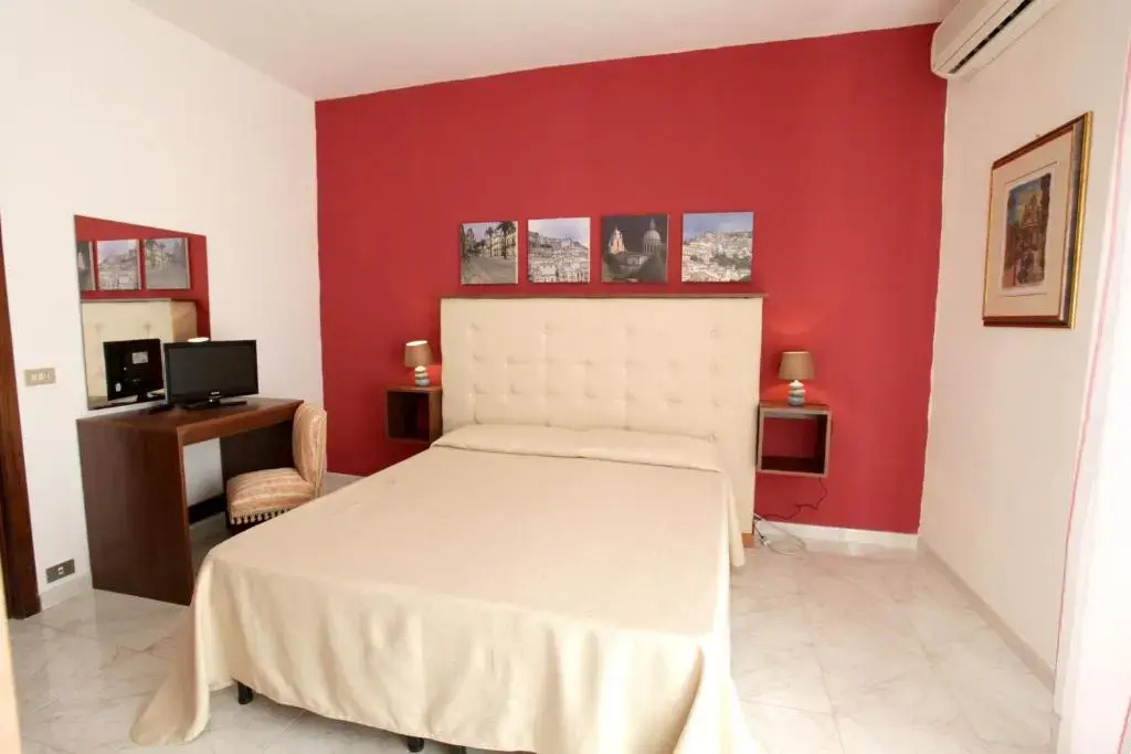 House with 2 bedrooms in Ragusa with wonderful city view and WiFi 22 km from the beach