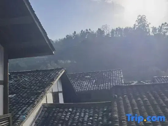 Memories of Zhongshan Inn