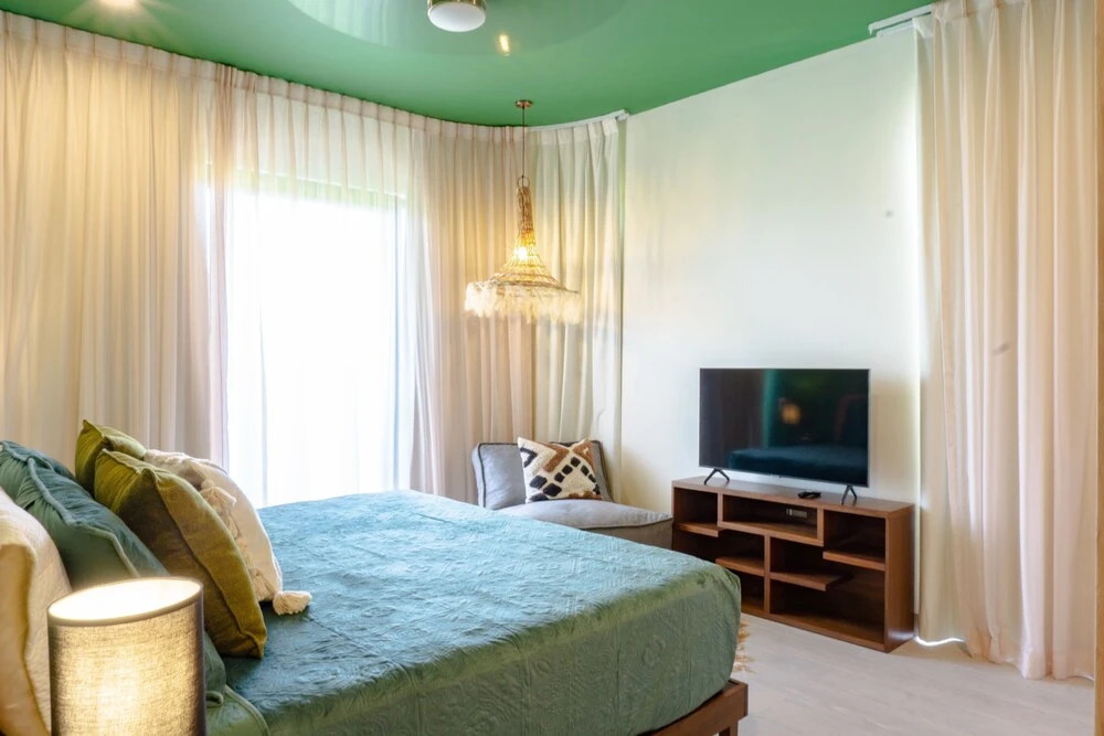 The Boat 308 2 Bedroom Condo by Redawning