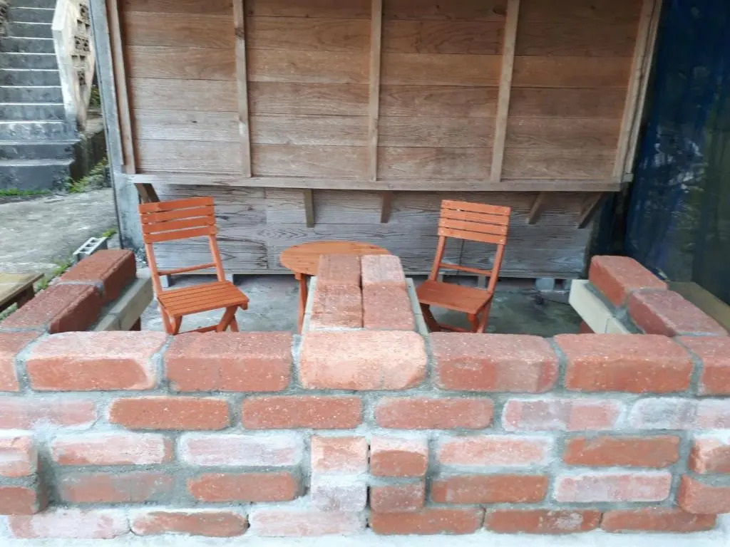 backpackers guesthouse Border