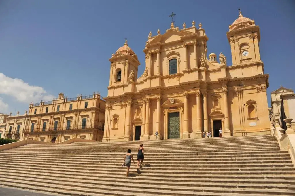 Modern and Spacious Apartment in Noto, Sicily