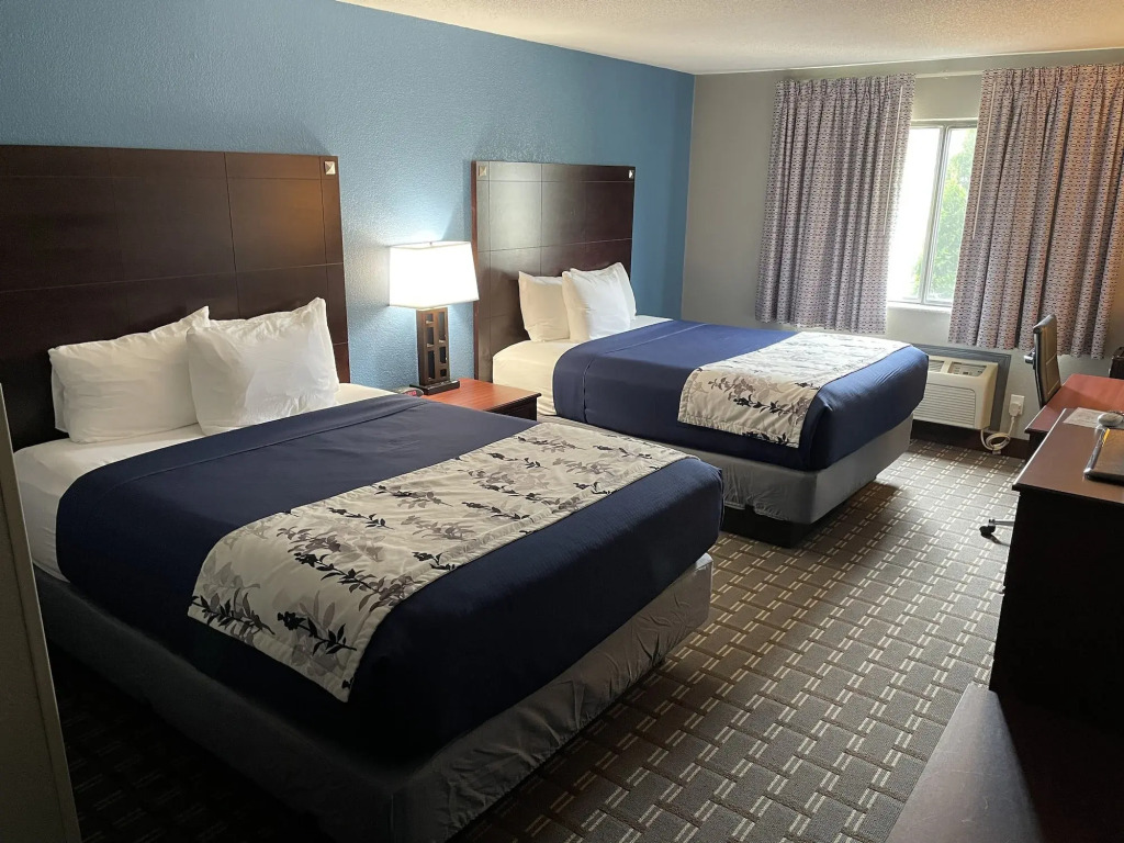 American Inn Cedar Rapids South
