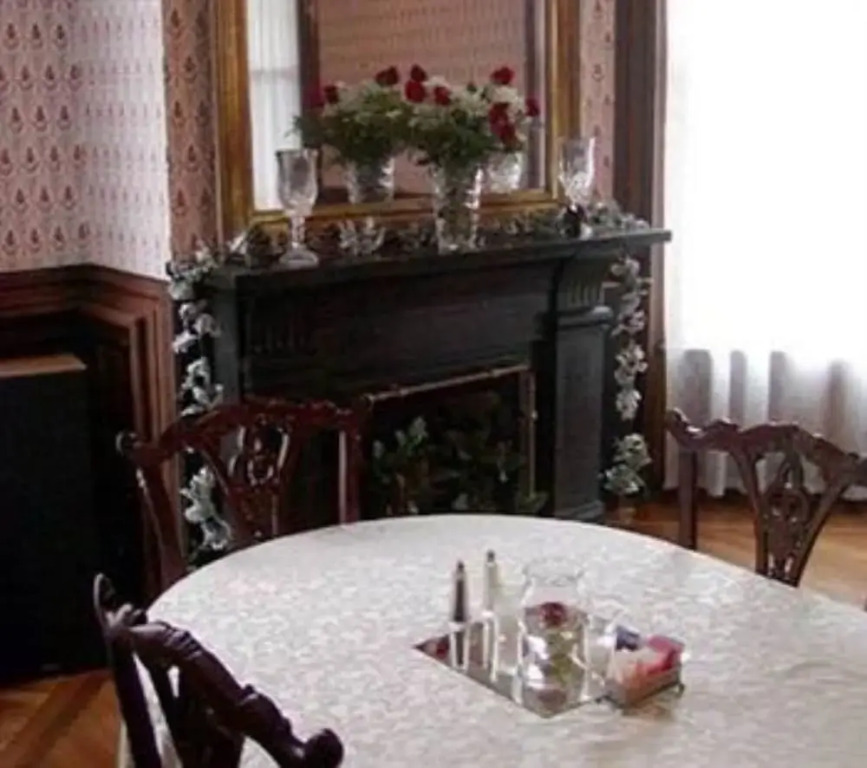 The Claremont House Bed & Breakfast