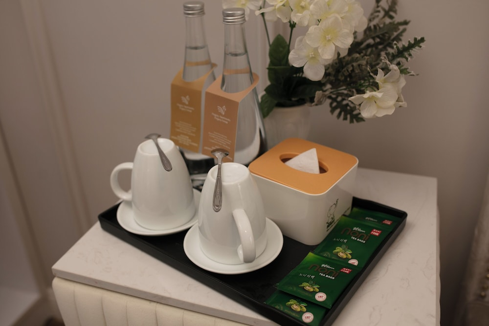 Westlake Pearl Suites 2 - Pegasy Group