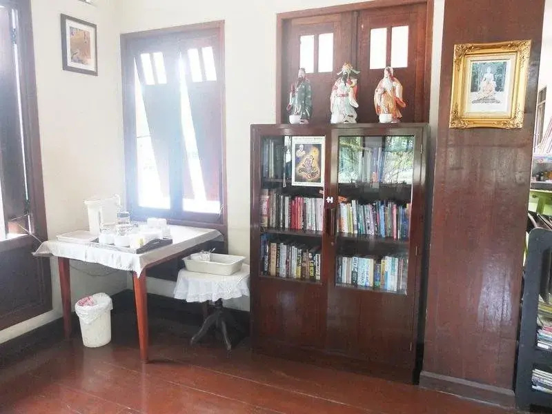 Baan Khun Poh Hotel