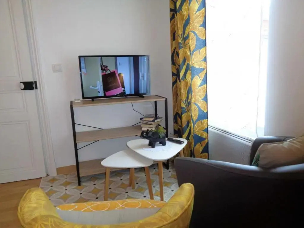 Gite Roanne, 2 pièces, 2 personnes - FR-1-496-237
