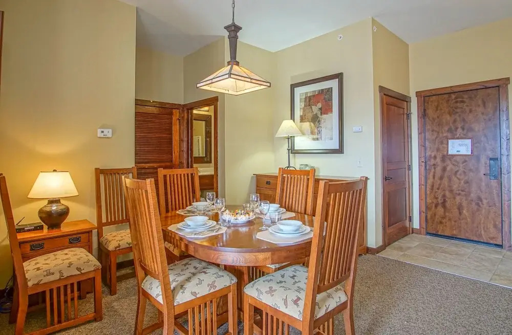 2 Br: Soaring Eagle #411: Luxury Lodging. Great Amenities Slope Side!
