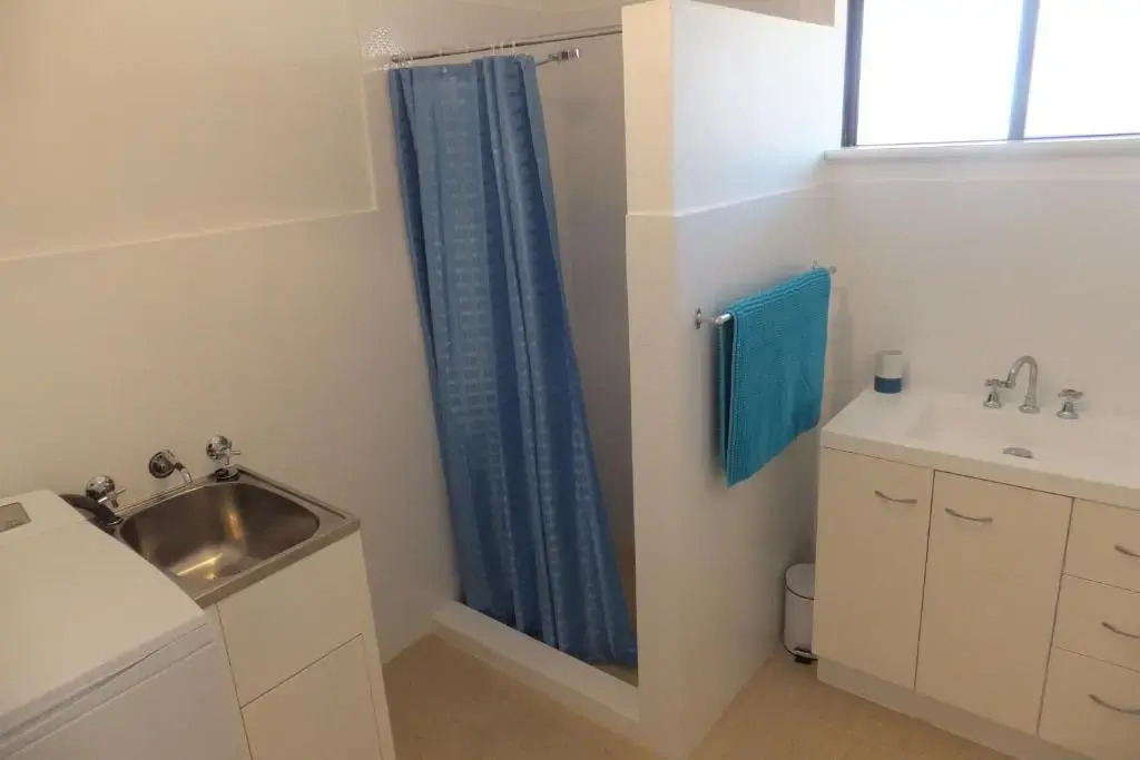 Unit 16, 2 Casuarina Crescent, Ocean Beach Chalets