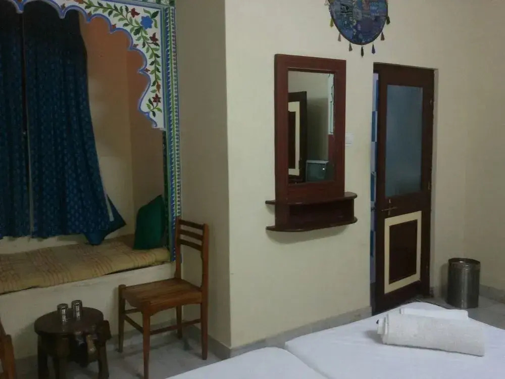 OYO 22442 Lake View Guest House And Restaurant