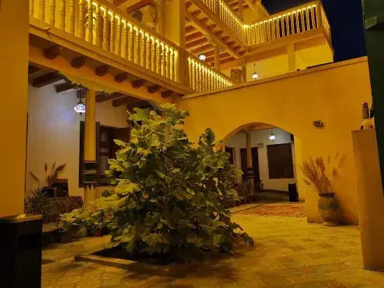 Slow Season House