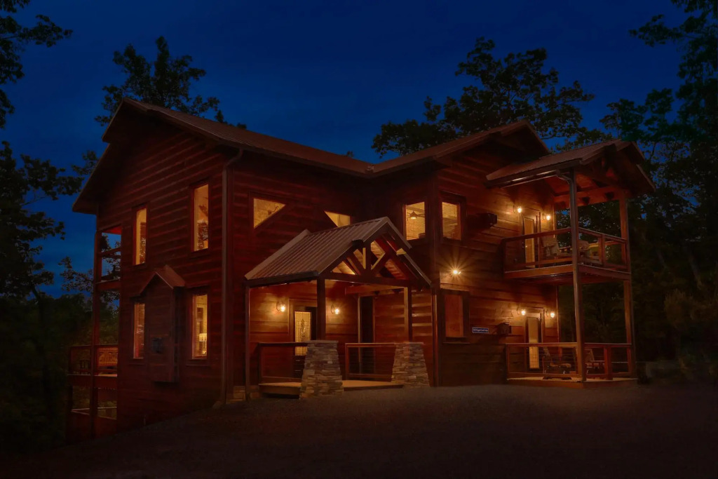 Copper Creek Lodge in Gatlinburg