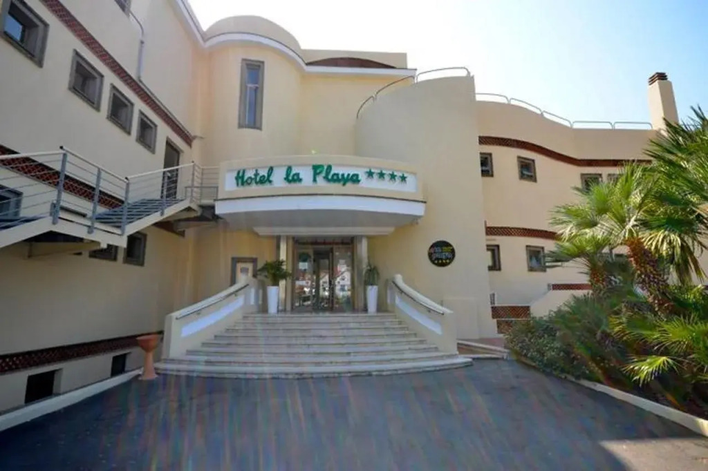 Hotel La Playa