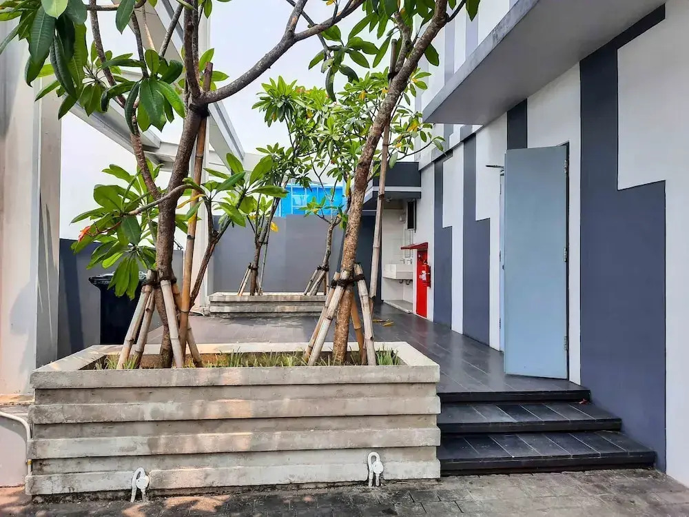 Homey And Cozy Studio Apartment At Elvis Tower