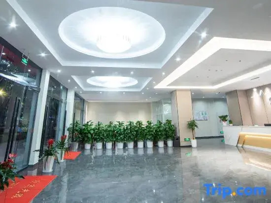 Yuhui Hotel (Pu'er High-speed Railway Station)