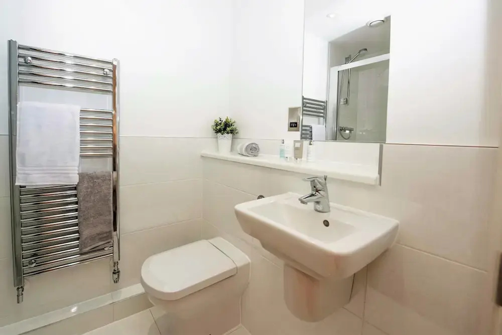 Charles Court Serviced Apartments