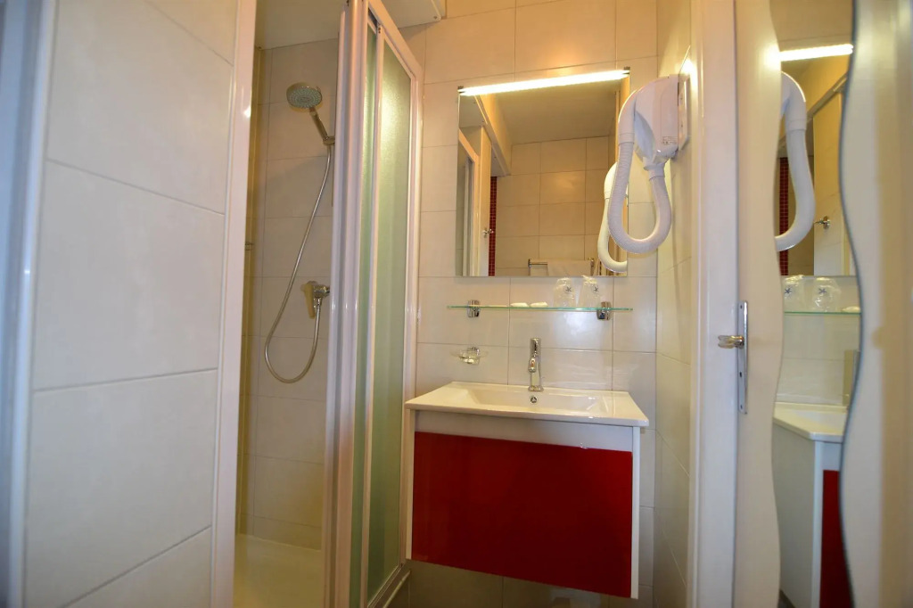Brit Hotel Cahors Centre - Le Valentre