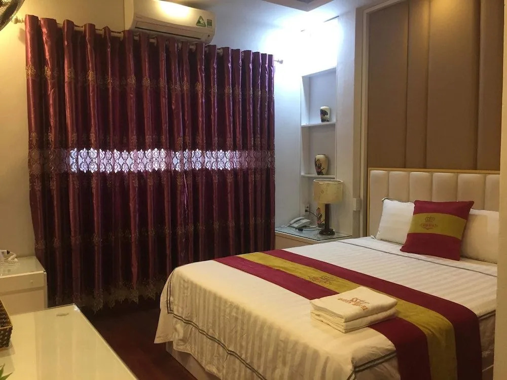 Queen Le Dai Hanh Hotel