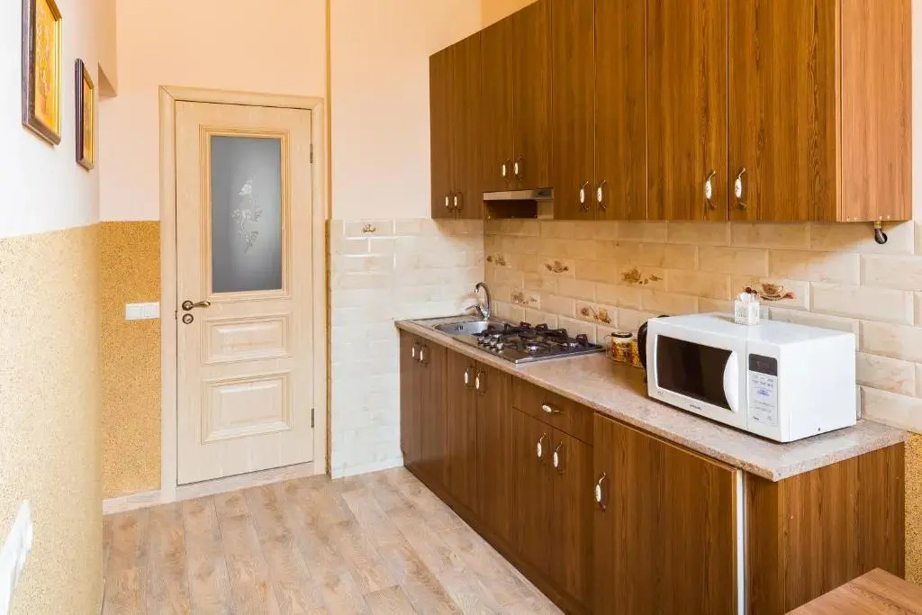 Apartment on Lesya Kurbasa 7