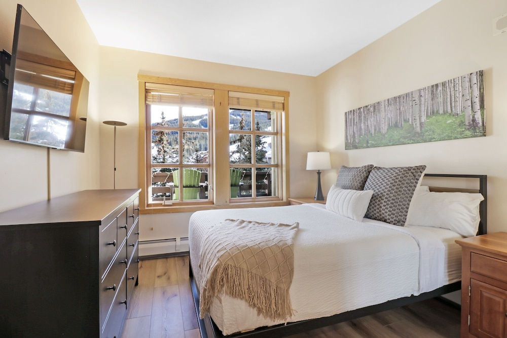 Pp308 Passage Point 2 Bedroom Condo