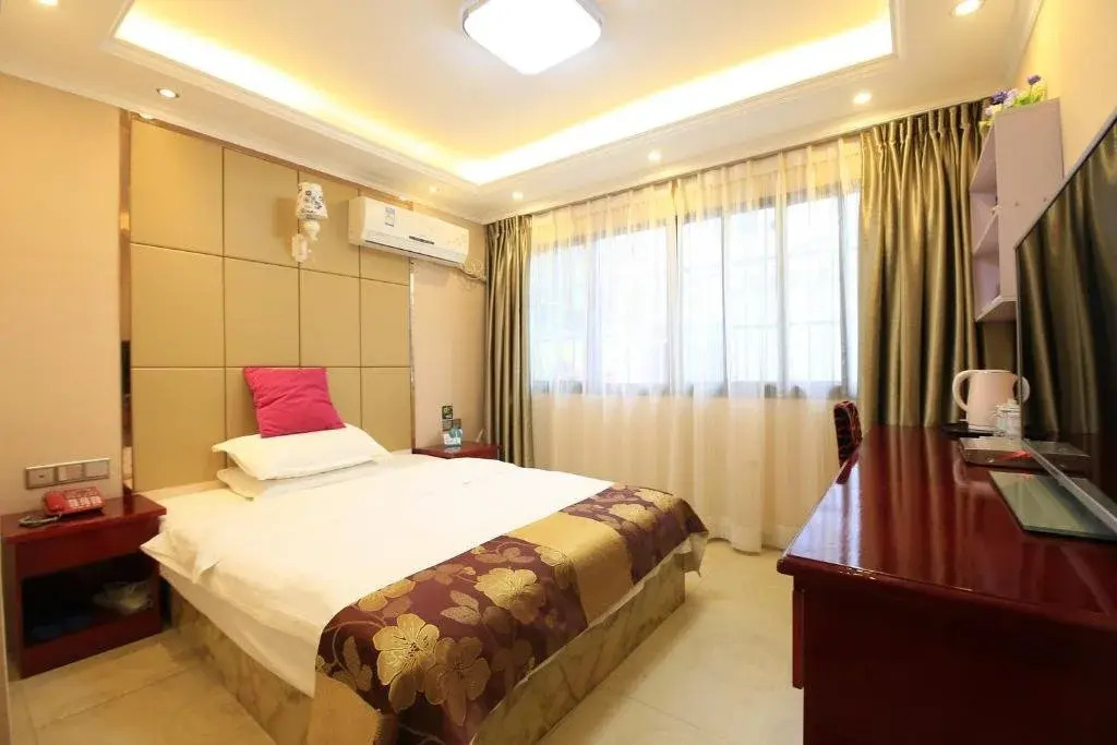 Nanbu Yijia Hotel