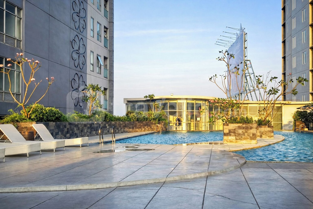 Tranquil Studio At Tamansari Prospero Sidoarjo Apartment