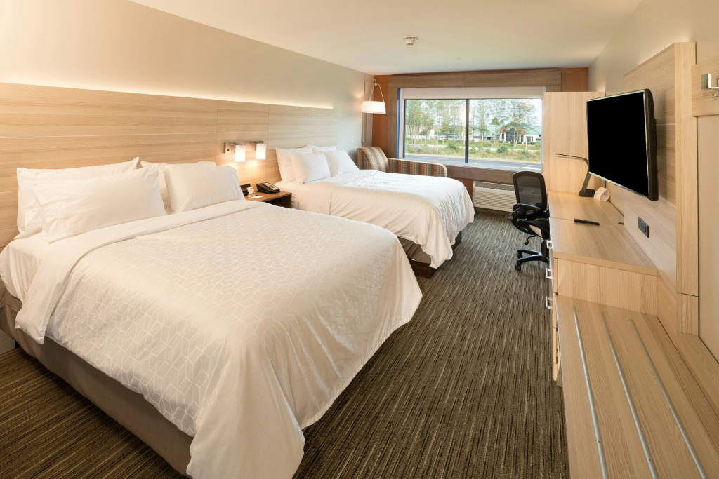 Holiday Inn Express & Suites - Gaylord by IHG