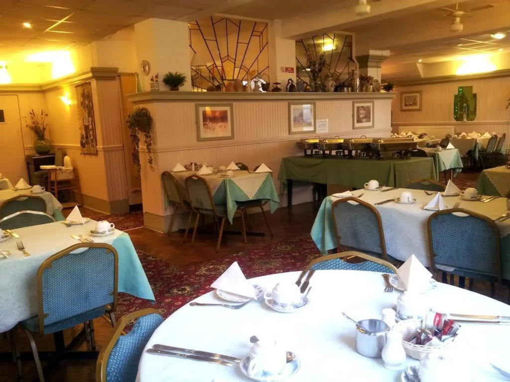 The New Osterley Hotel