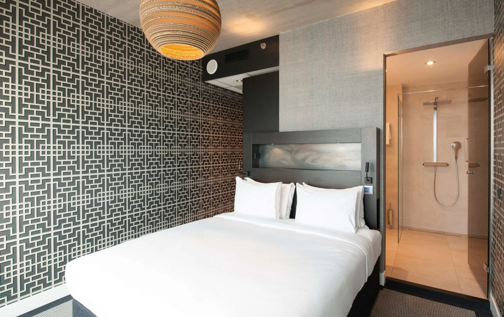 DoubleTree by Hilton Amsterdam - NDSM Wharf