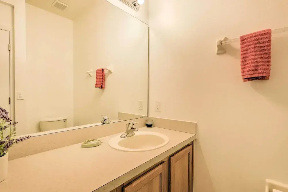 3 BR Townhome Pool Sleeps 8 - FLH 664