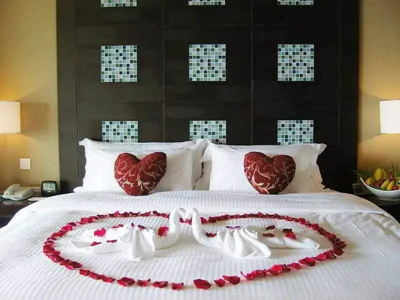 Days Hotel & Suites