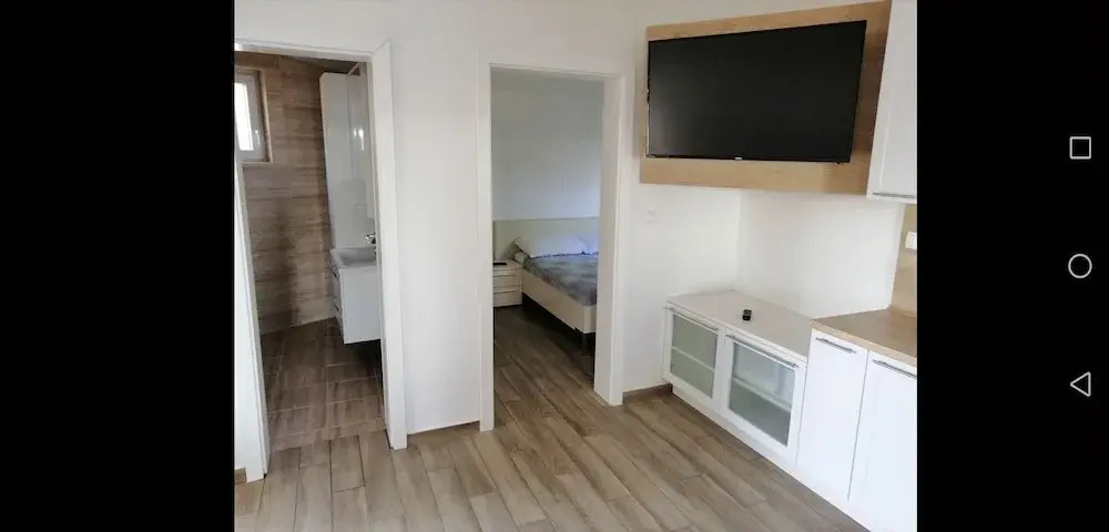 House Anica