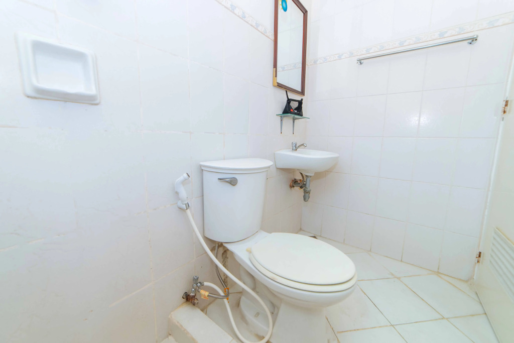 RedDoorz near Walking Street Angeles City