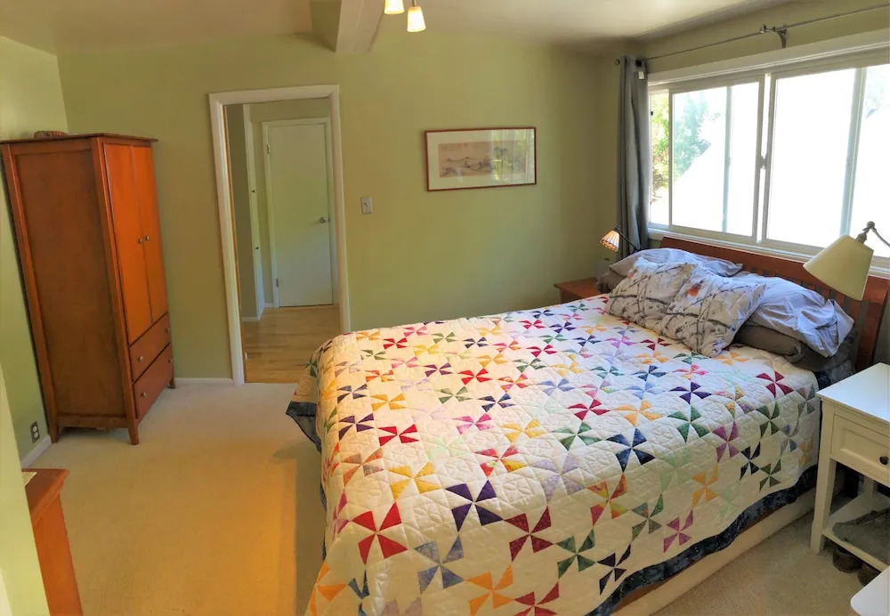 Completely Updated Victorian-style Home Near Downtown