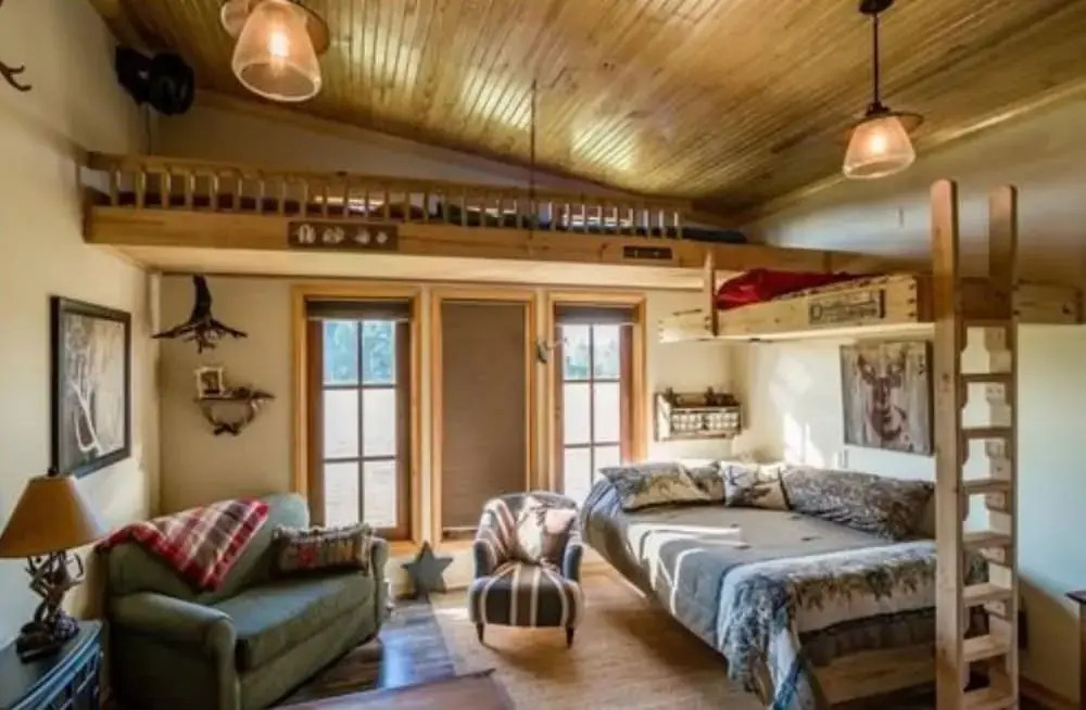 DeeDee's B&B