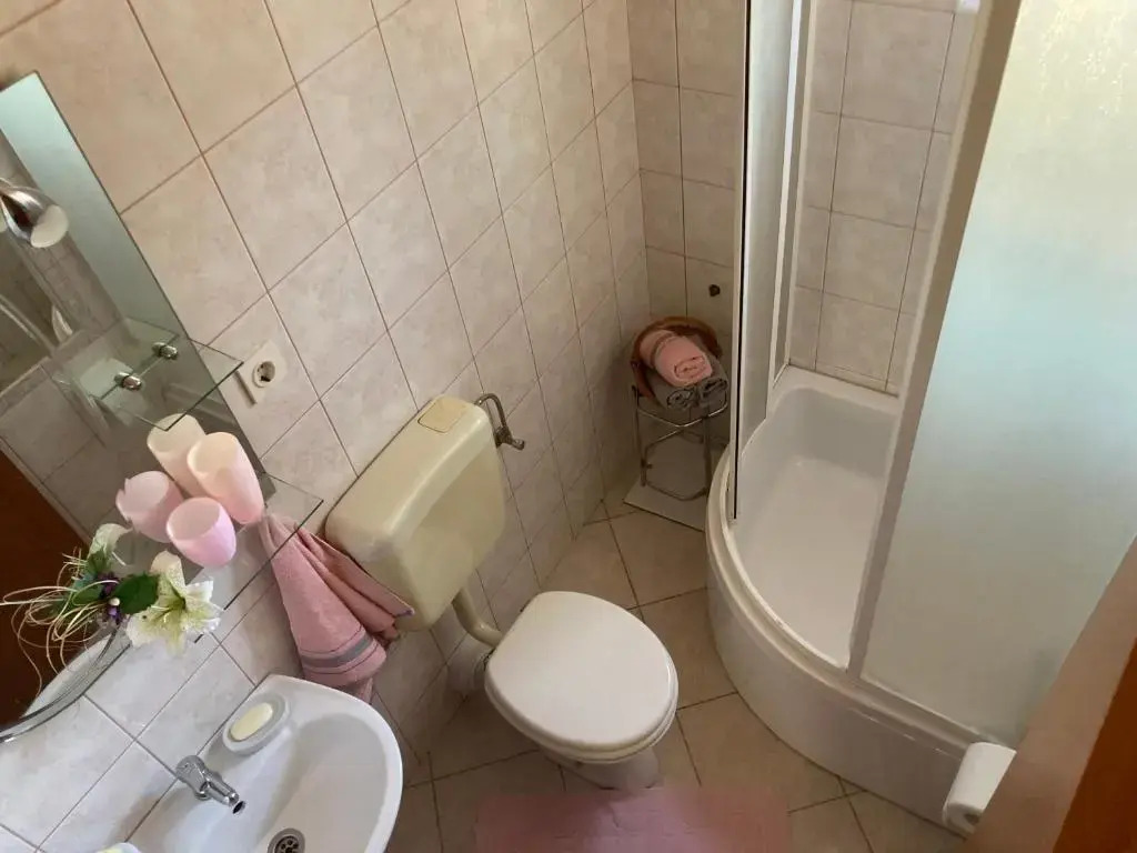 Quite beautiful apartment in the Split Neda with 4bedrooms