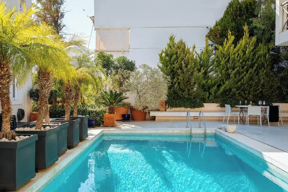 Serena Calm Pool House