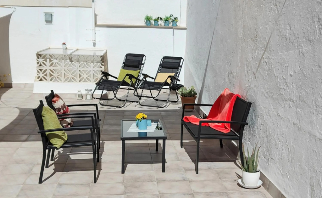 Céntrico apartamento con terraza, parking y WIFI