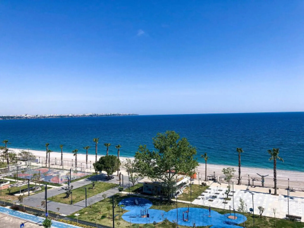 ONLY ONE Suites&Residence