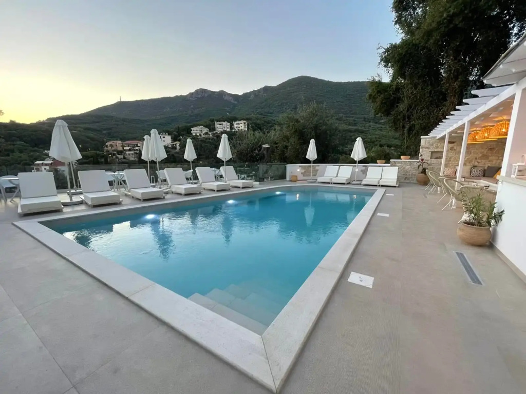 Gallery Suites Parga